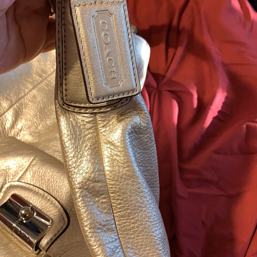 Large size Coach gold bag - Picture 2 of 6